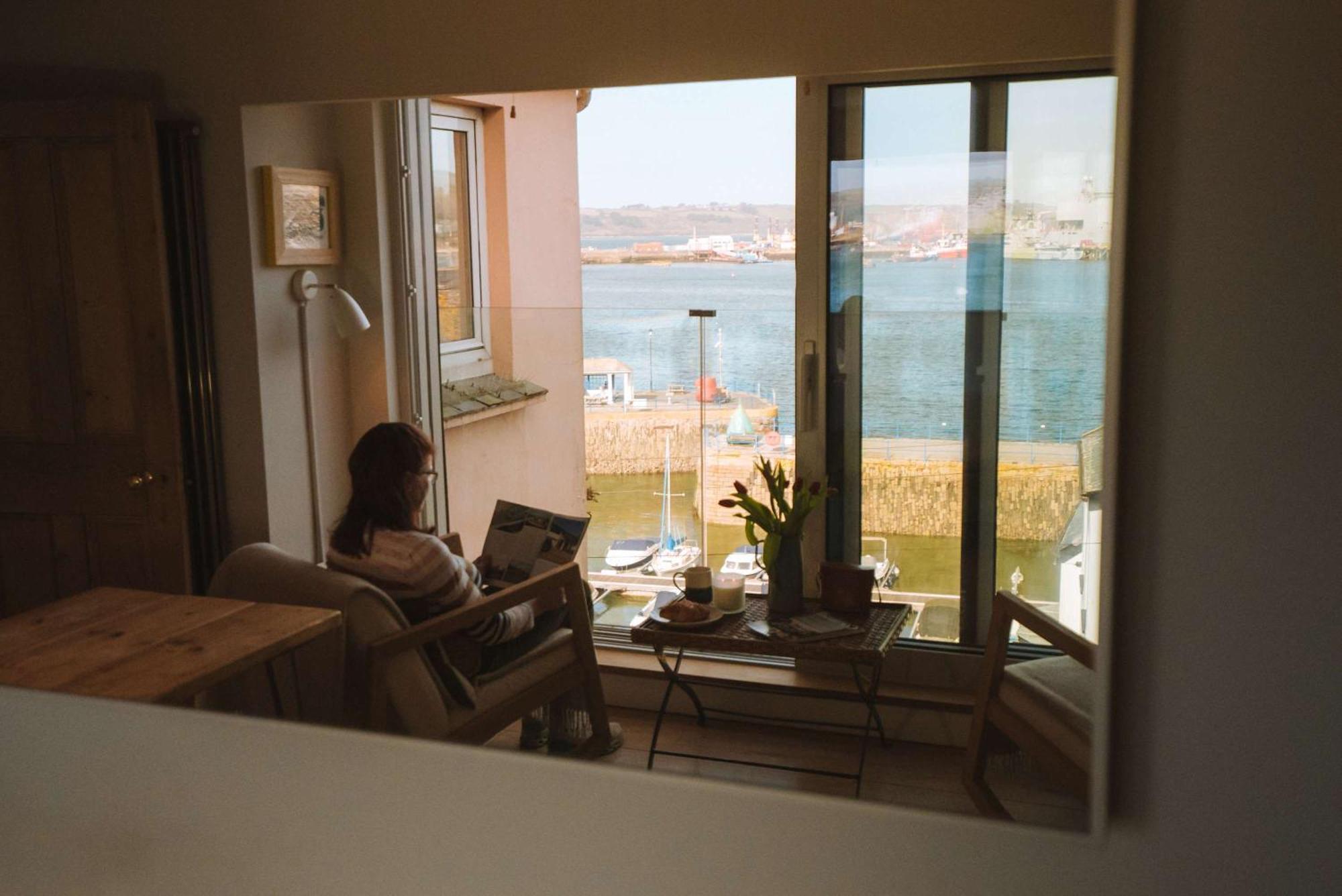 Breathtaking Harbourside Views With Parking At 'Harbour Strand' Falmouth Esterno foto